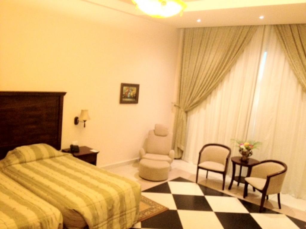 Atlantic Palace Hotel Pointe Noire Room photo